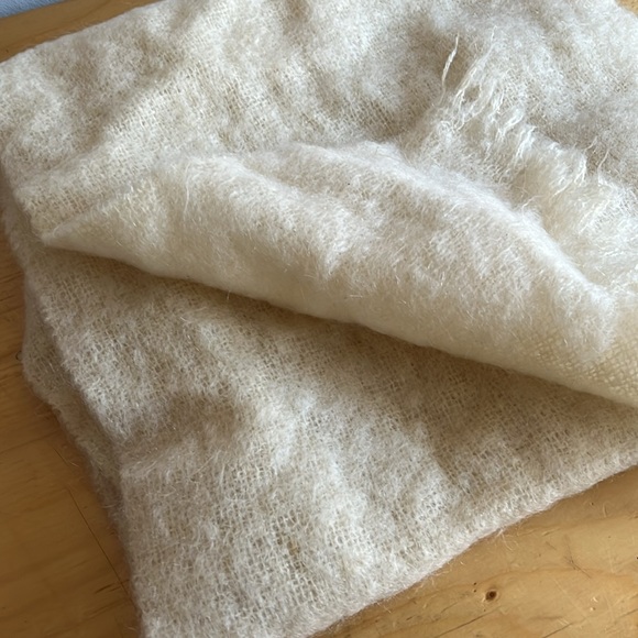 Vintage mohair and wool scarf - Picture 4 of 5